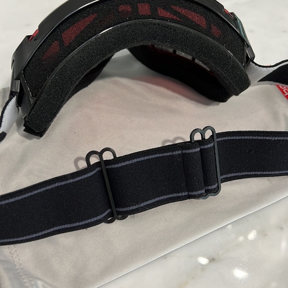 BOLLÉ Youth Ski Goggles - Picture 6 of 8